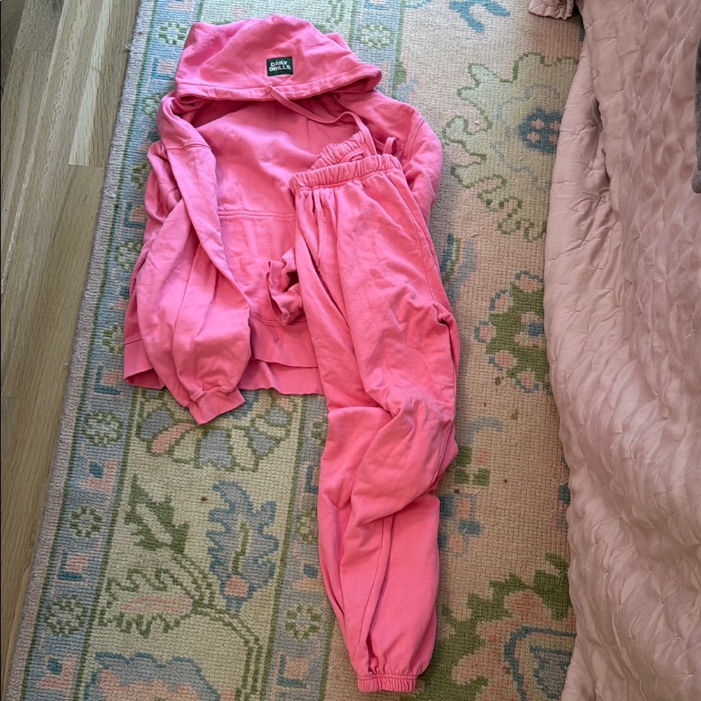 Daily Drills Pink Women's jogger set w/hoddie